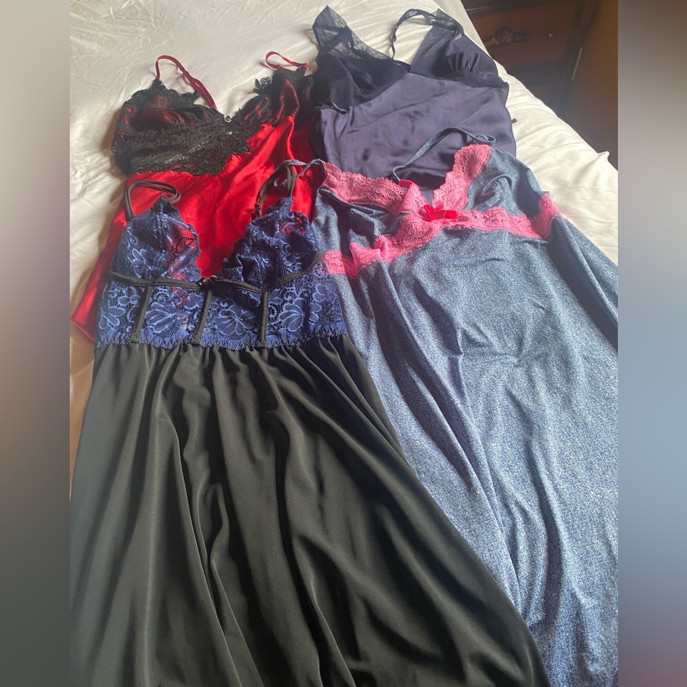 - Set of 4 La Senza and La Vie Rose slips, nighties.